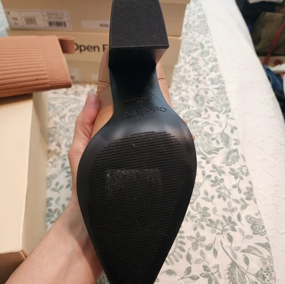 Open Edit Sock Booties Size 7 - Picture 4 of 6